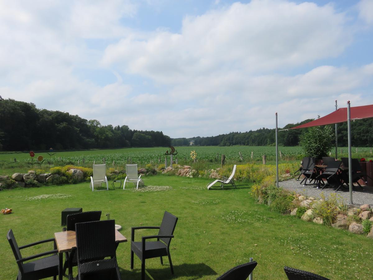 Bredeneeker Gasthaus Rastorf ภายนอก รูปภาพ
