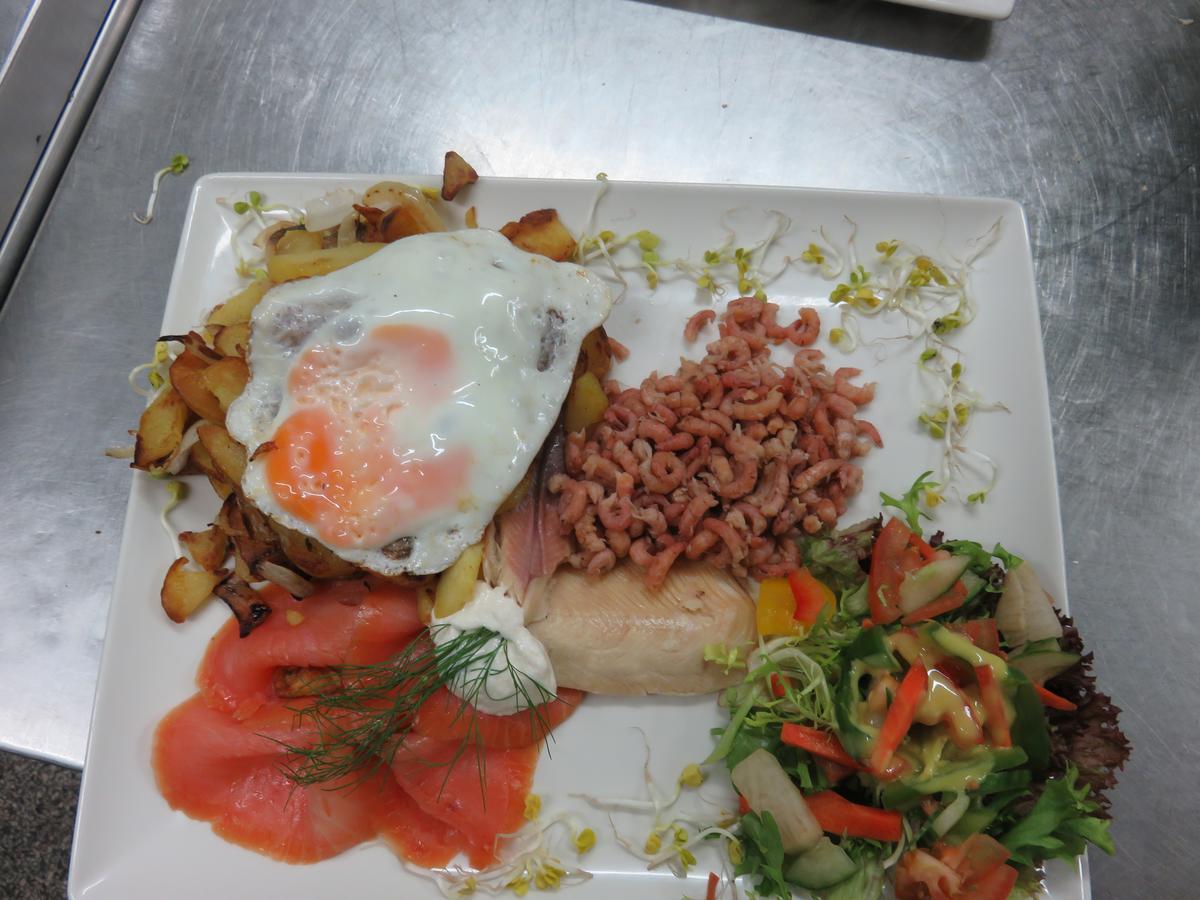 Bredeneeker Gasthaus Rastorf ภายนอก รูปภาพ